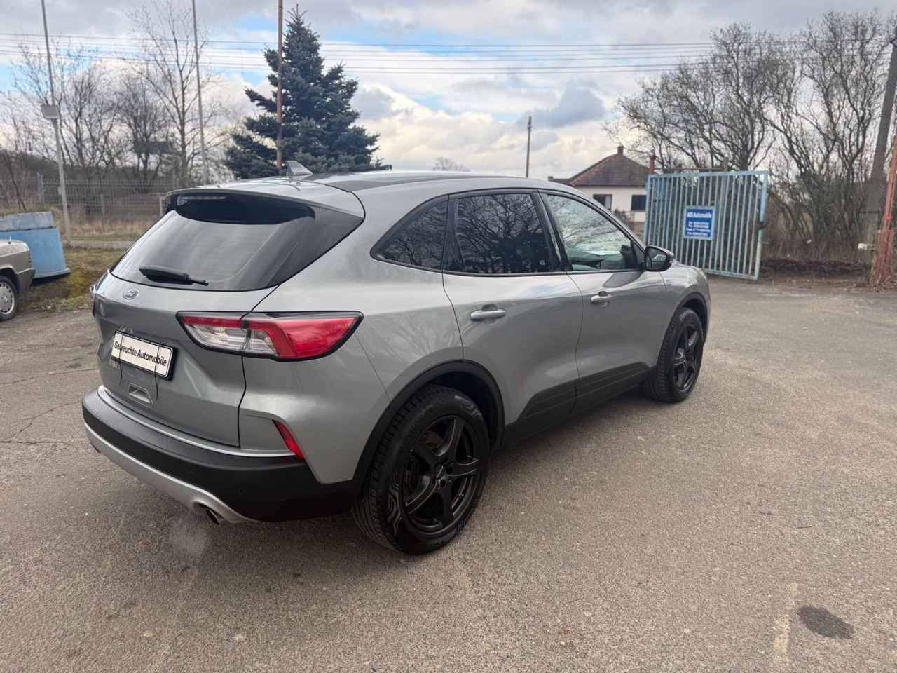Ford Kuga Trend - Limuzina: slika 4 Ford Kuga Trend - Limuzina: slika 4