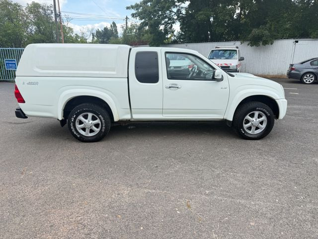 Isuzu D-Max Single Cab Basis 4WD - SUVSUV: slika 3 Isuzu D-Max Single Cab Basis 4WD - SUVSUV: slika 3
