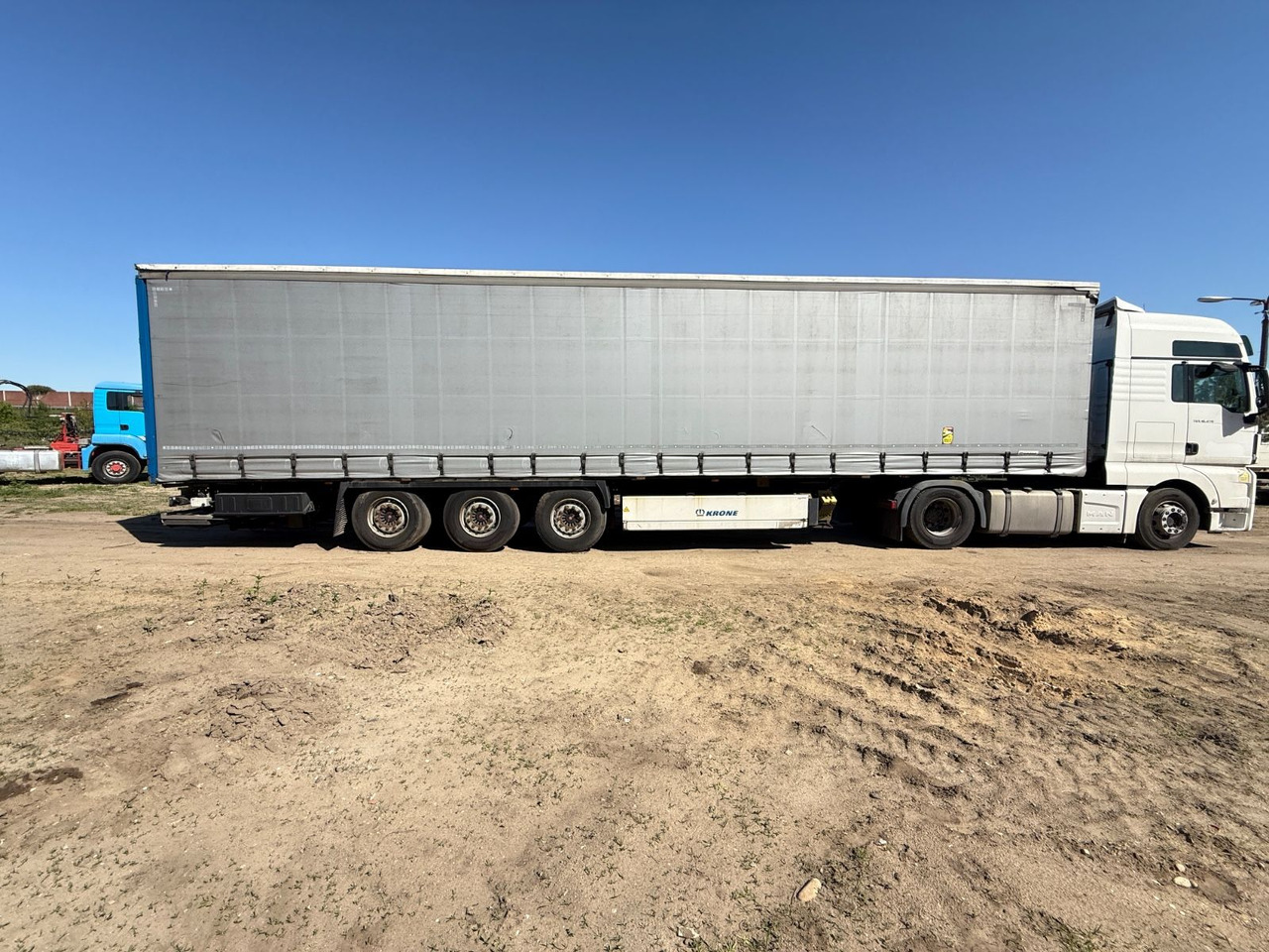 Krone SD mit Ladebordwand - Poluprikolica sa ceradom: slika 3 Krone SD mit Ladebordwand - Poluprikolica sa ceradom: slika 3