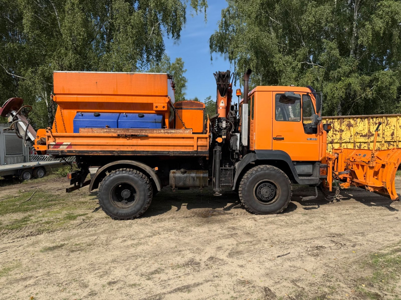 MAN 10.224 Atlas Kran Salzstreuer 4X4 - Istovarivač, Kamion sa dizalicom: slika 4 MAN 10.224 Atlas Kran Salzstreuer 4X4 - Istovarivač, Kamion sa dizalicom: slika 4