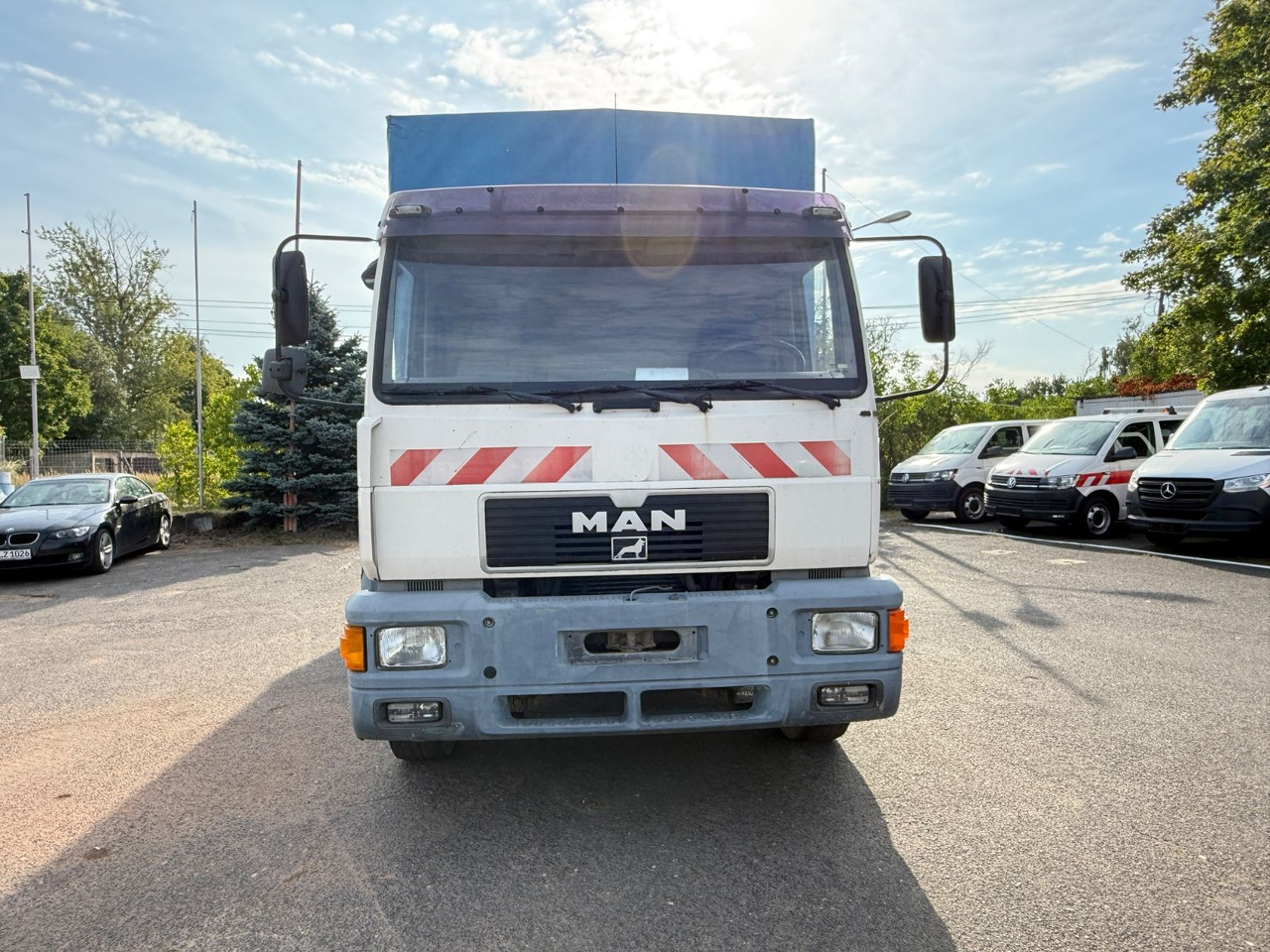 MAN 18.224 - Kamion sa tovarnim sandukom: slika 1 MAN 18.224 - Kamion sa tovarnim sandukom: slika 1