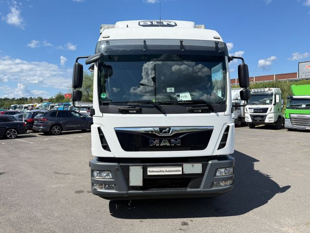 MAN TGM 15.290 - Kamion sa ceradom: slika 1 MAN TGM 15.290 - Kamion sa ceradom: slika 1