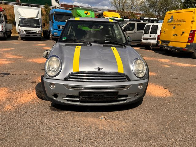 MINI ONE Mini One - Automobil: slika 1 MINI ONE Mini One - Automobil: slika 1