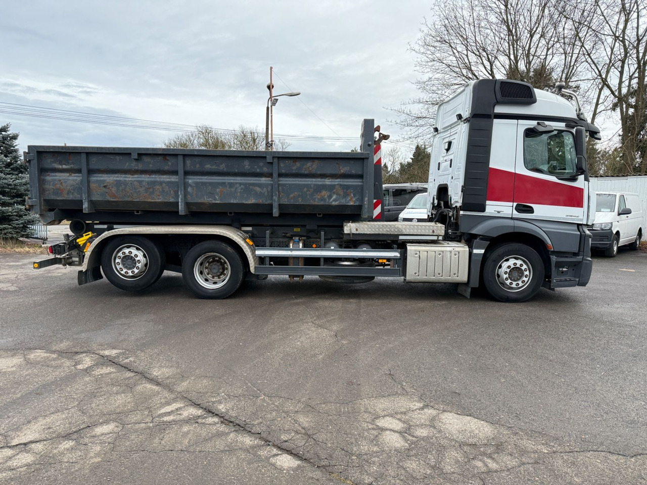 Mercedes-Benz Actros 2542 Abrollkipper mit Container - Kamion sa hidrauličnom kukom: slika 5 Mercedes-Benz Actros 2542 Abrollkipper mit Container - Kamion sa hidrauličnom kukom: slika 5