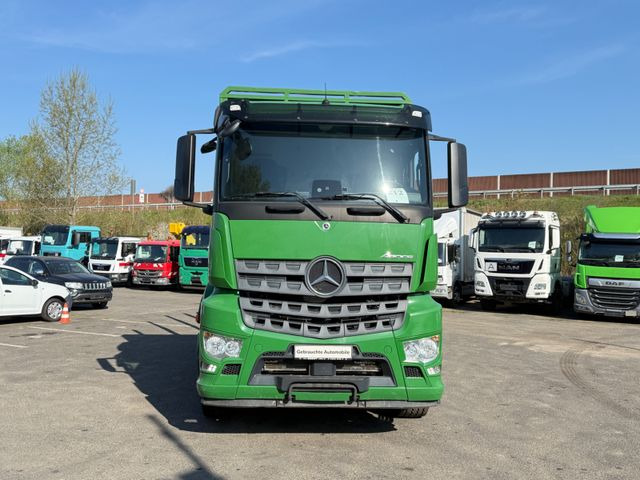 Mercedes-Benz Actros 2571 Holztransporter mit Kran - Šticar, Kamion sa dizalicom: slika 1 Mercedes-Benz Actros 2571 Holztransporter mit Kran - Šticar, Kamion sa dizalicom: slika 1