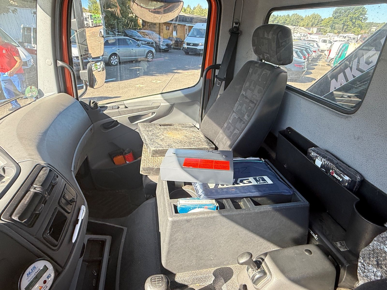 Kamion sa tovarnim sandukom, Kamion sa dizalicom Mercedes-Benz Atego 1223 mit Kran MKG HLK 76: slika 12
