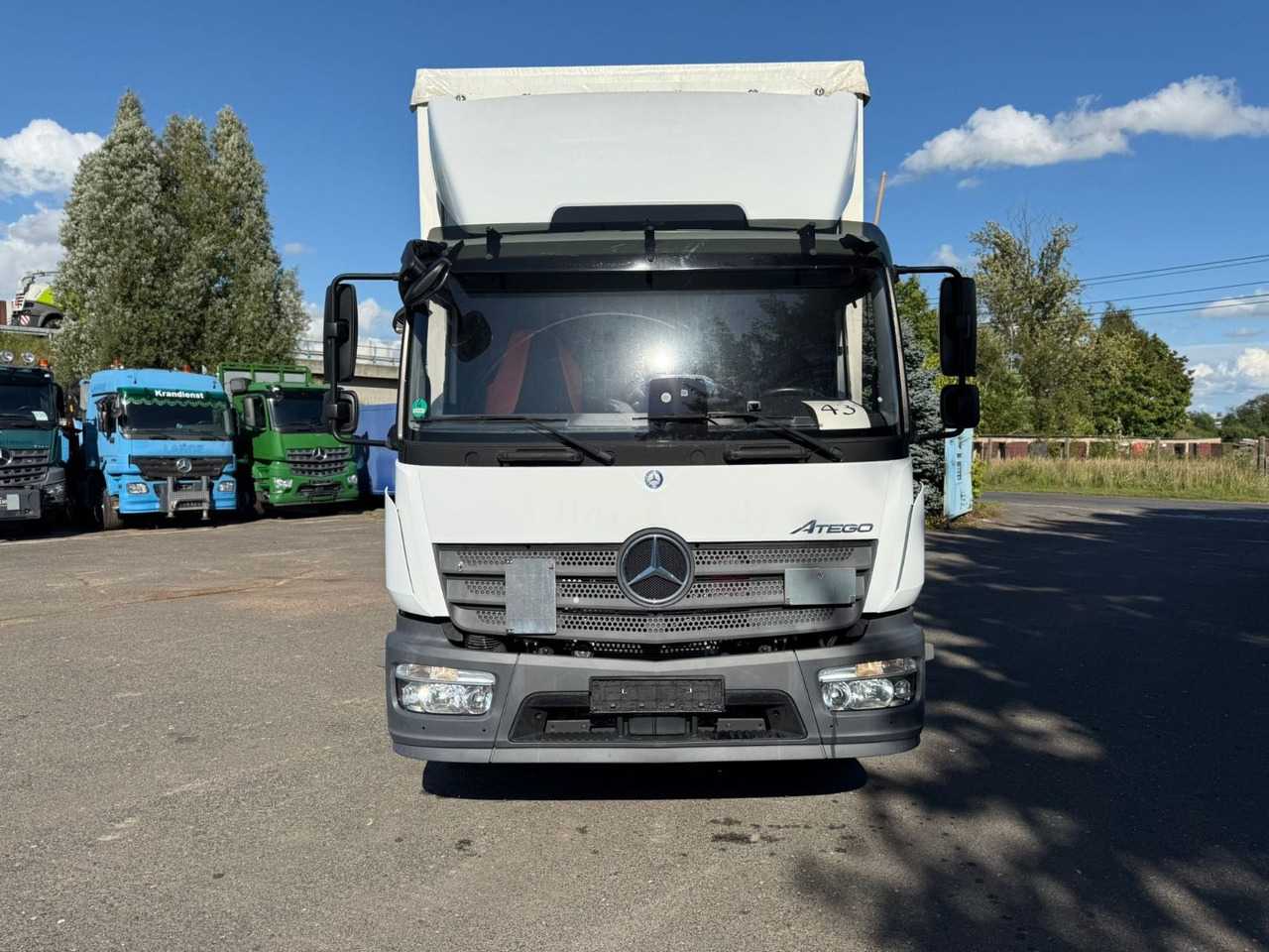 Mercedes-Benz Atego 1224 18 tkm - Kamion sa zatvorenim sandukom: slika 1 Mercedes-Benz Atego 1224 18 tkm - Kamion sa zatvorenim sandukom: slika 1
