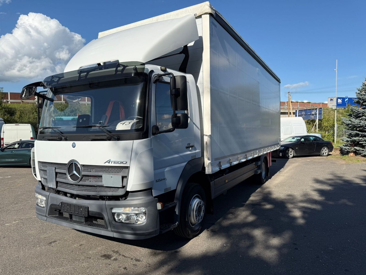 Mercedes-Benz Atego 1224 18 tkm - Kamion sa zatvorenim sandukom: slika 3 Mercedes-Benz Atego 1224 18 tkm - Kamion sa zatvorenim sandukom: slika 3