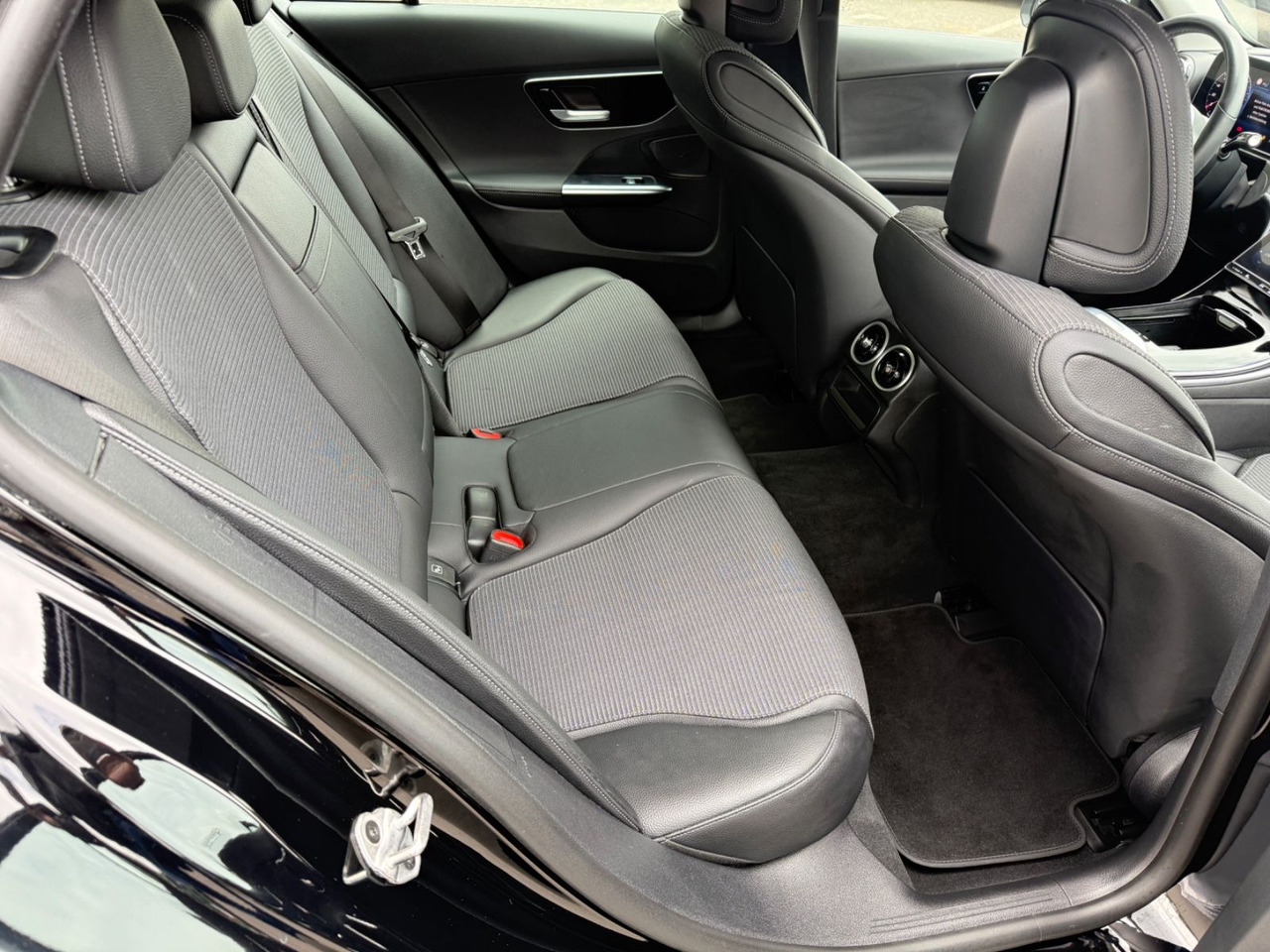 Automobil Mercedes-Benz C 220 T d: slika 13