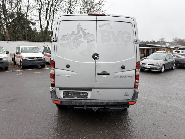 Mercedes-Benz Sprinter 319 CDI - Furgon: slika 4 Mercedes-Benz Sprinter 319 CDI - Furgon: slika 4