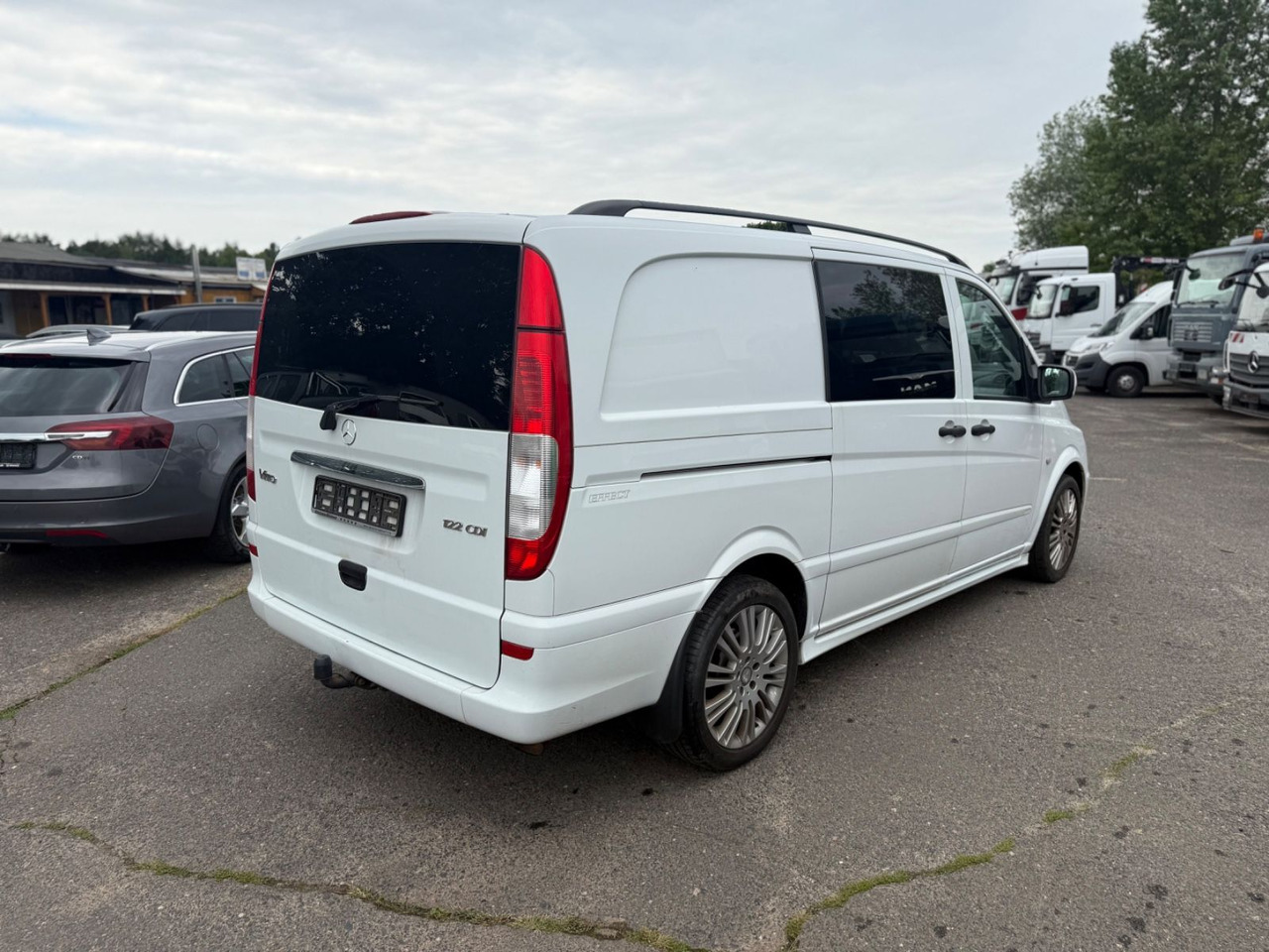 Mercedes-Benz Vito Mixto 122 CDI EFFECT lang - Putnički kombi: slika 4 Mercedes-Benz Vito Mixto 122 CDI EFFECT lang - Putnički kombi: slika 4