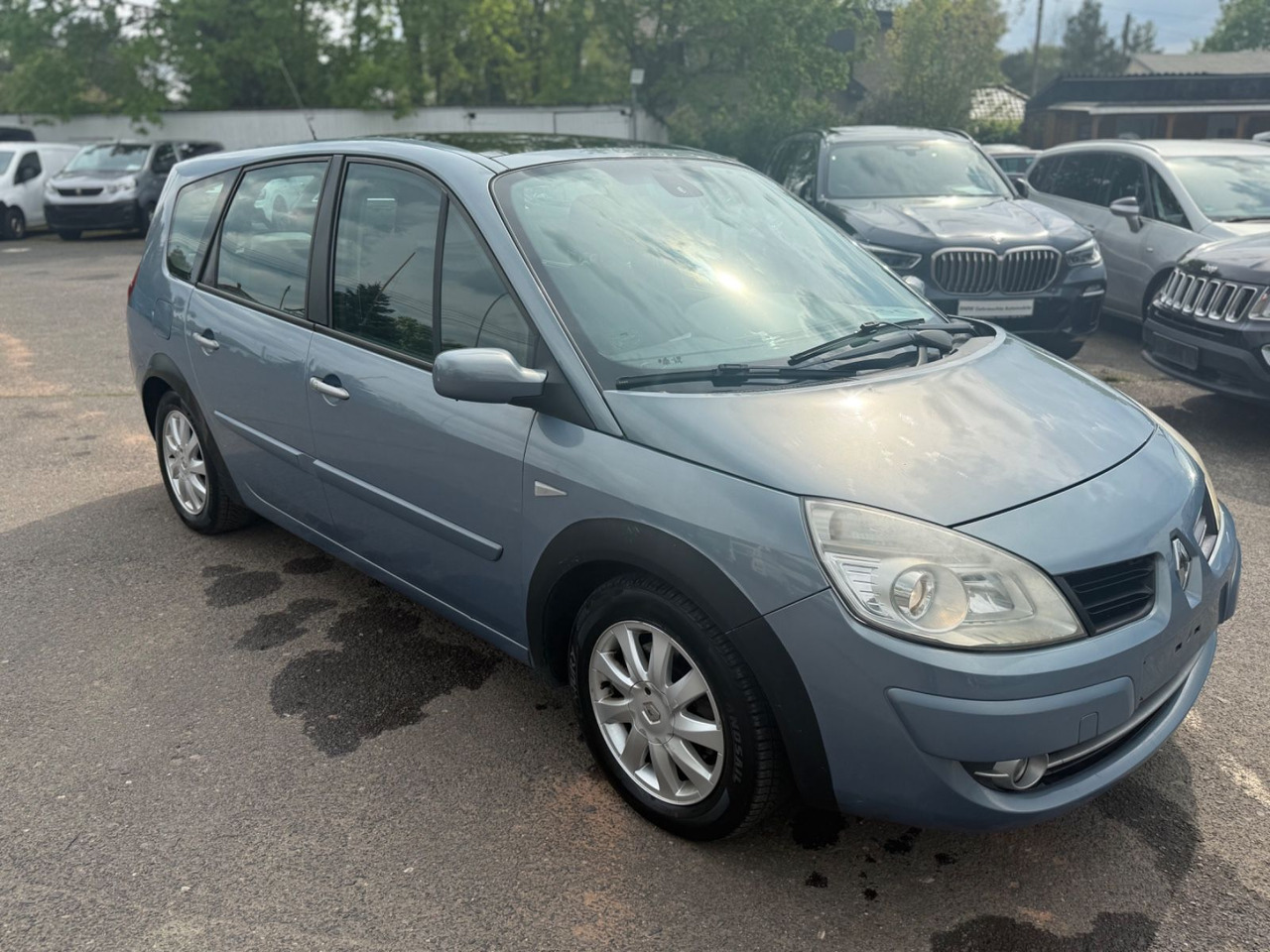 Renault Scenic - Putnički kombi: slika 2 Renault Scenic - Putnički kombi: slika 2