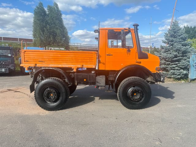 Unimog 2100 4x4 - Kamion sa tovarnim sandukom: slika 5 Unimog 2100 4x4 - Kamion sa tovarnim sandukom: slika 5