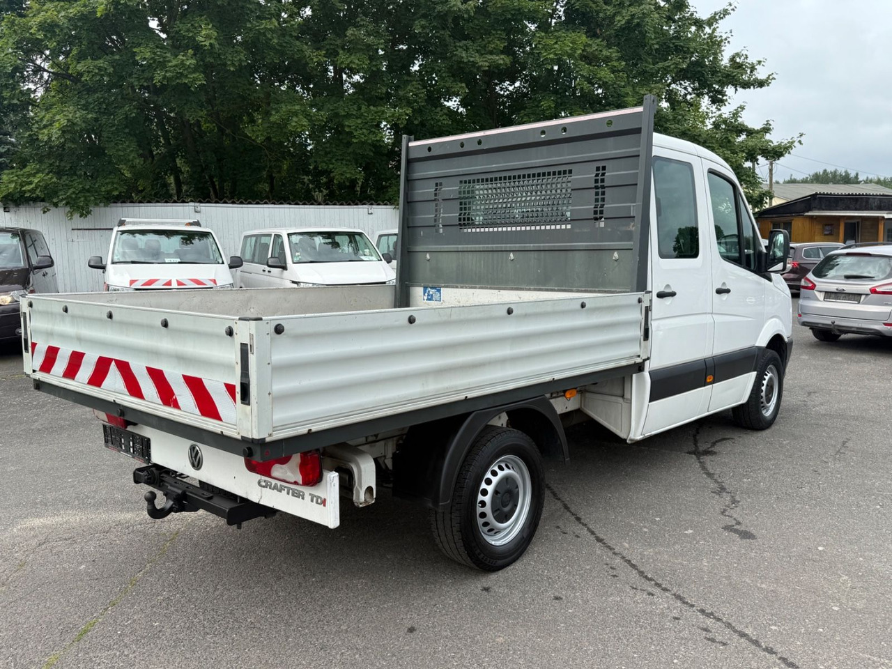 Volkswagen Crafter Pritsche 35 mittel L2 Doppelkabine - Dostavno vozilo sa otvorenom sandukom, Dostavno vozilo sa duplom kabinom: slika 4 Volkswagen Crafter Pritsche 35 mittel L2 Doppelkabine - Dostavno vozilo sa otvorenom sandukom, Dostavno vozilo sa duplom kabinom: slika 4
