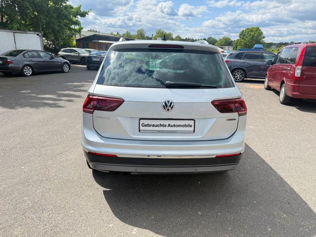 Volkswagen Tiguan Highline BMT/Start-Stopp 4Motion - SUVSUV: slika 4 Volkswagen Tiguan Highline BMT/Start-Stopp 4Motion - SUVSUV: slika 4