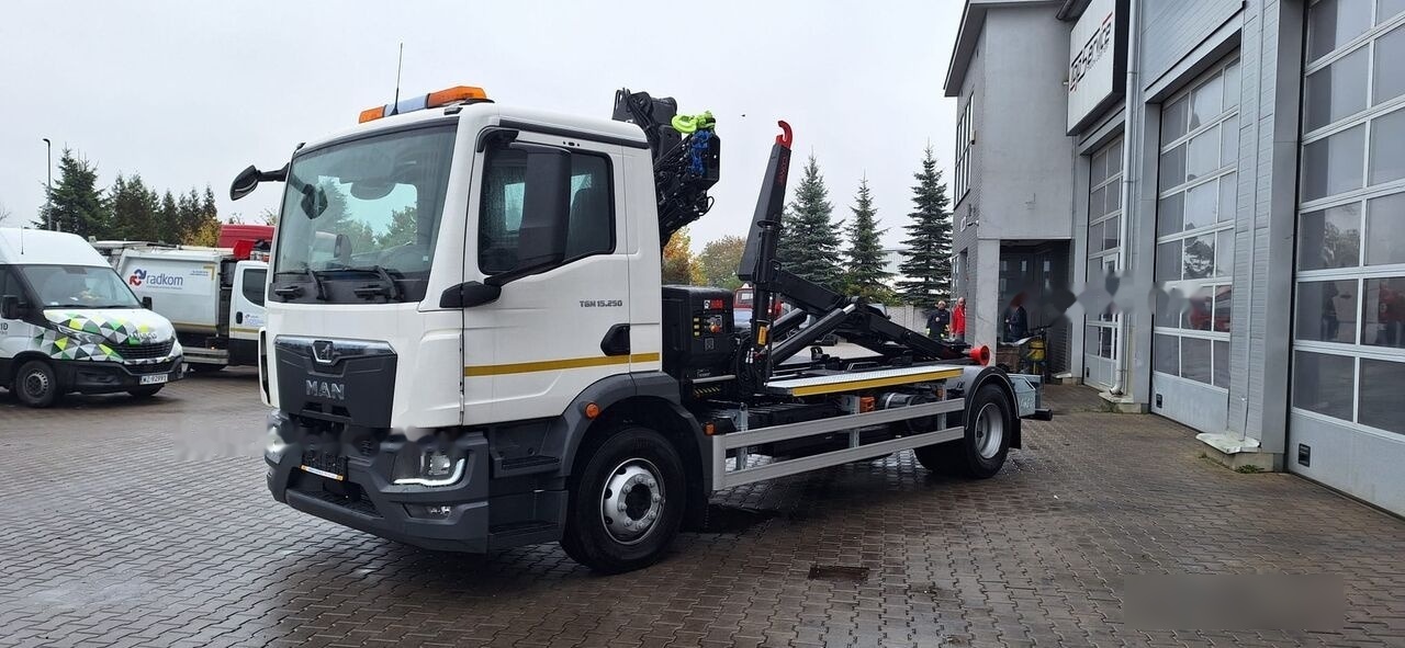MAN TGM 15 250 - Kamion sa hidrauličnom kukom: slika 4 MAN TGM 15 250 - Kamion sa hidrauličnom kukom: slika 4