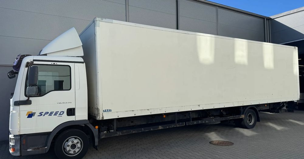 MAN TGL 12.250 4x2BL - Kamion sa zatvorenim sandukom: slika 2 MAN TGL 12.250 4x2BL - Kamion sa zatvorenim sandukom: slika 2