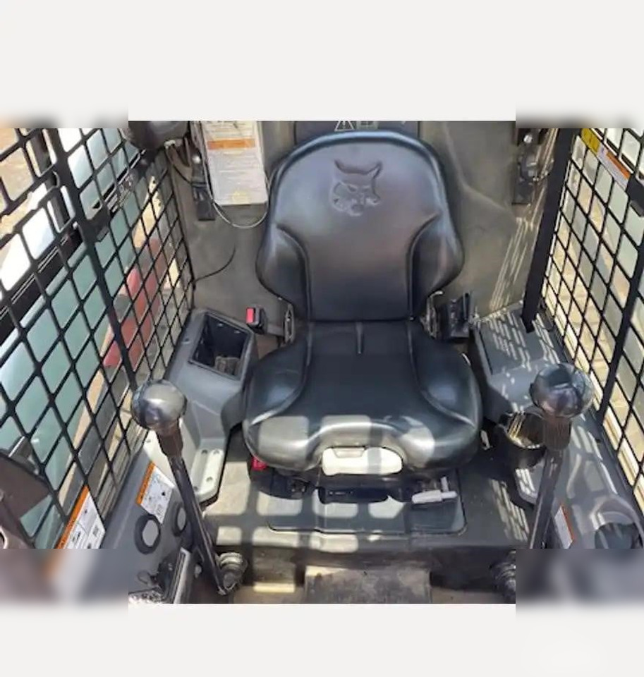 BOBCAT S590 - Mini utovarivač: slika 5 BOBCAT S590 - Mini utovarivač: slika 5
