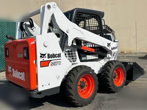 BOBCAT S590 - Mini utovarivač: slika 1 BOBCAT S590 - Mini utovarivač: slika 1