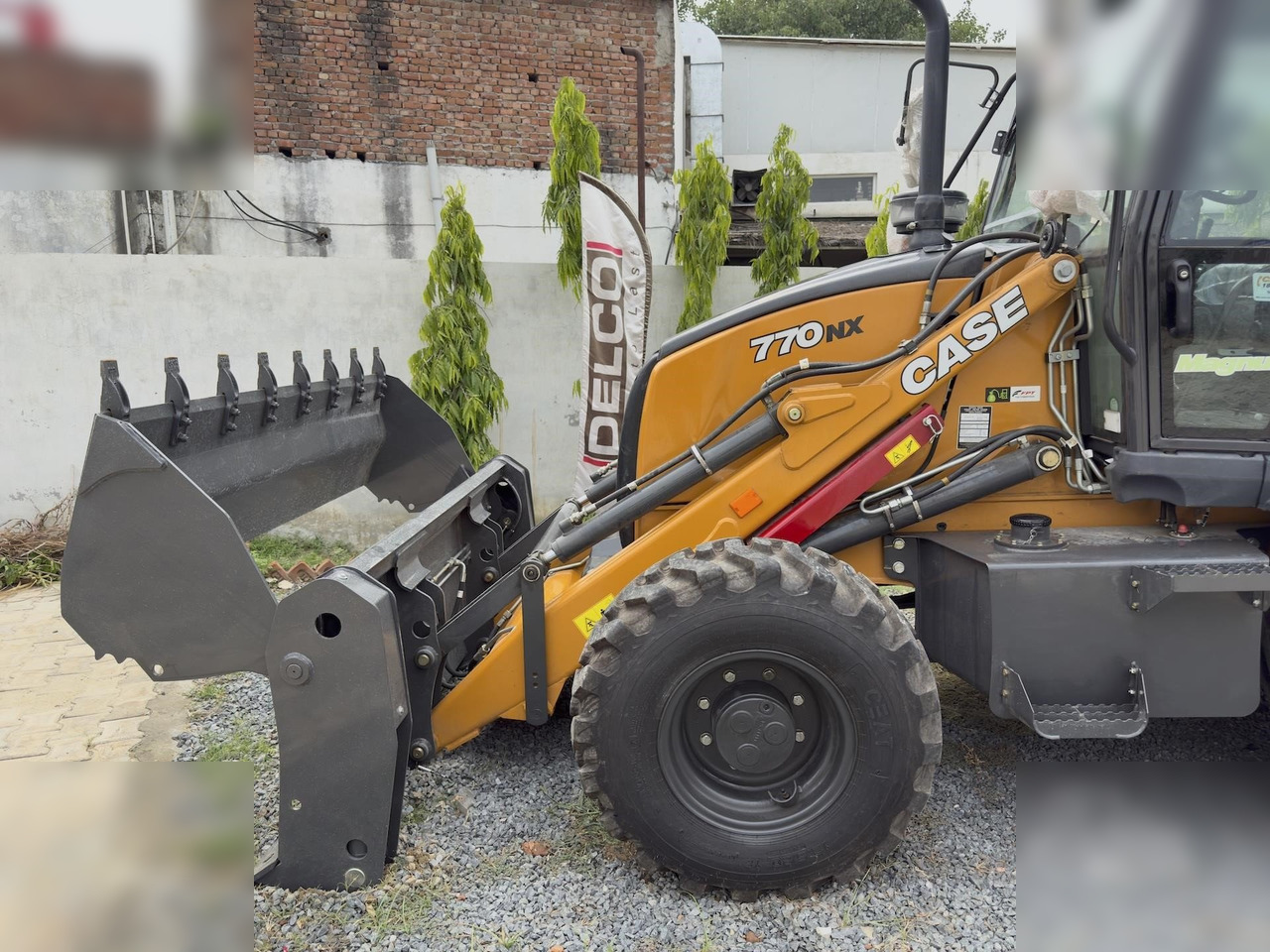 CASE 770NX MAGNUM - Bager utovarivač: slika 3 CASE 770NX MAGNUM - Bager utovarivač: slika 3