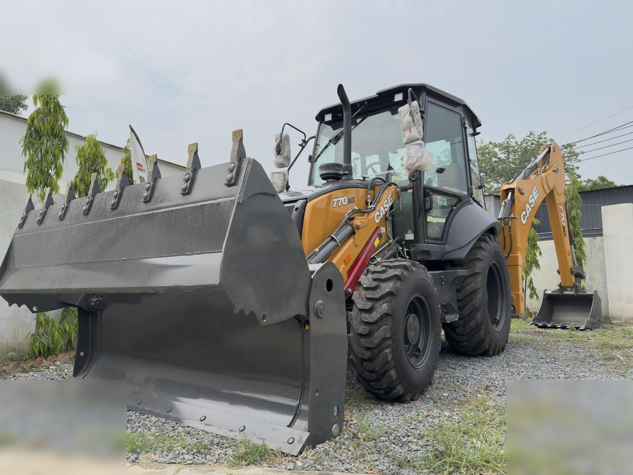 CASE 770NX MAGNUM - Bager utovarivač: slika 5 CASE 770NX MAGNUM - Bager utovarivač: slika 5