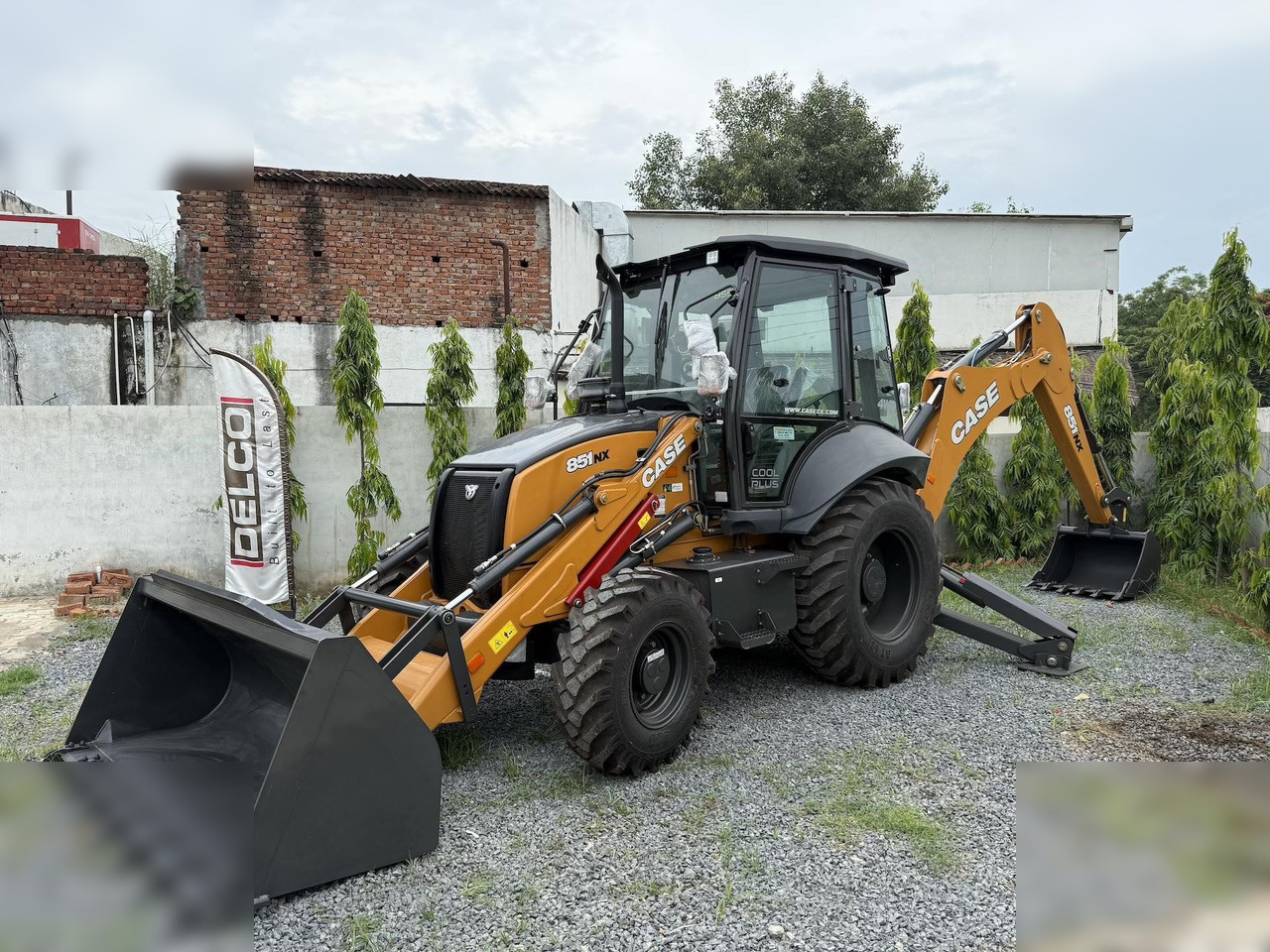 CASE 851NX CP - Bager utovarivač: slika 4 CASE 851NX CP - Bager utovarivač: slika 4