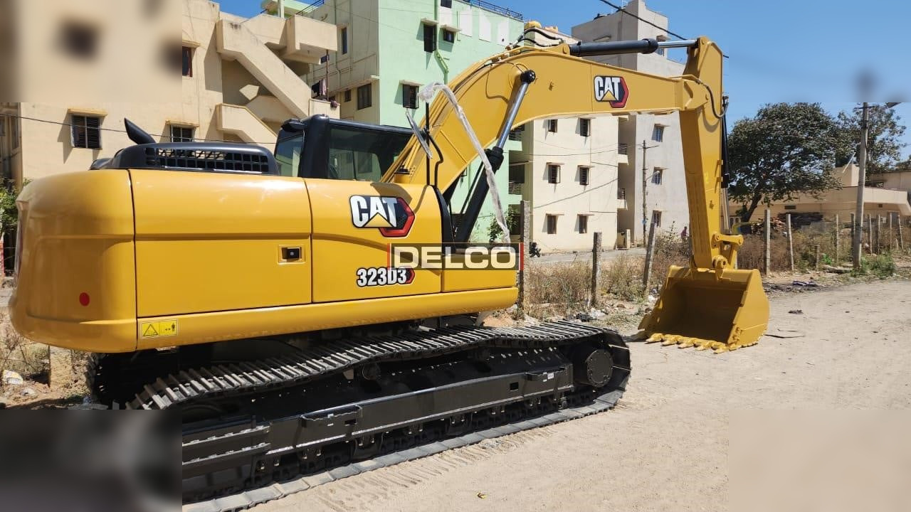 CATERPILLAR 323D3 - Bager guseničar: slika 3 CATERPILLAR 323D3 - Bager guseničar: slika 3