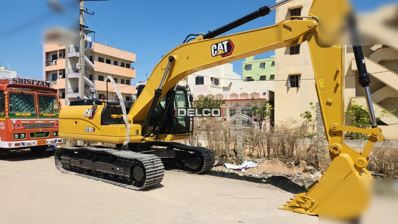 Bager guseničar novi CATERPILLAR 323D3: slika 9