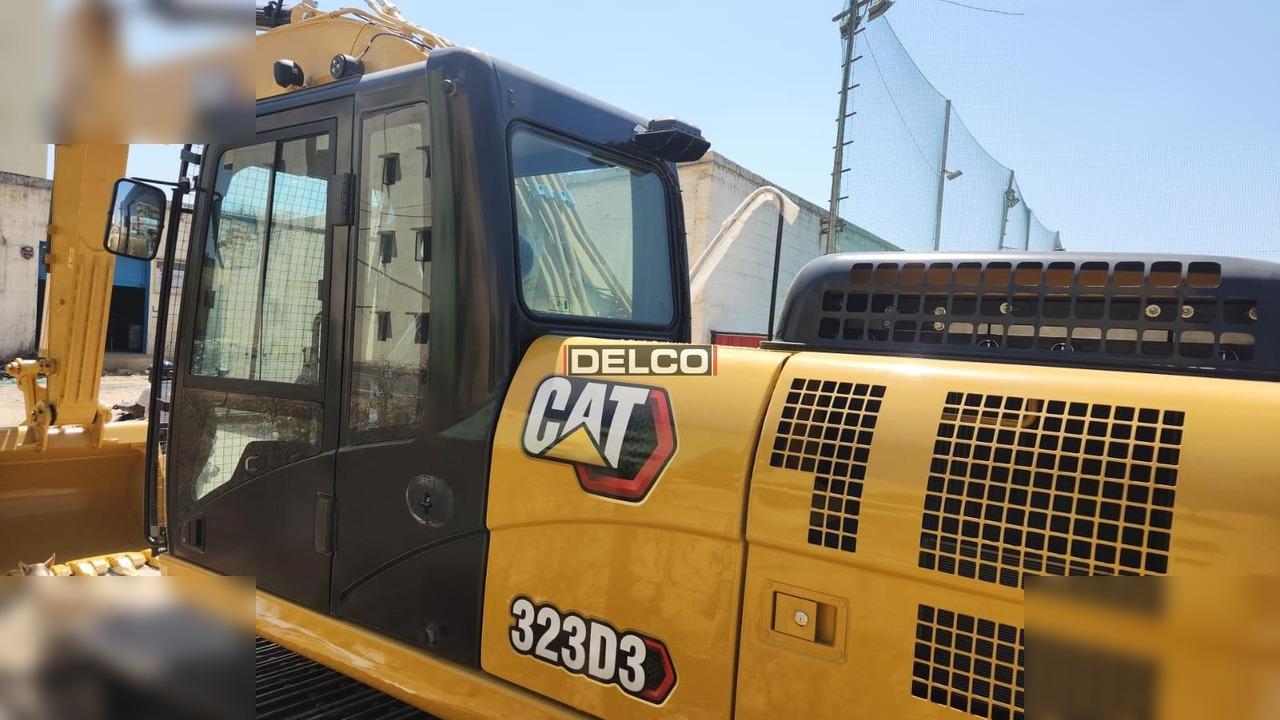 CATERPILLAR 323D3 - Bager guseničar: slika 1 CATERPILLAR 323D3 - Bager guseničar: slika 1