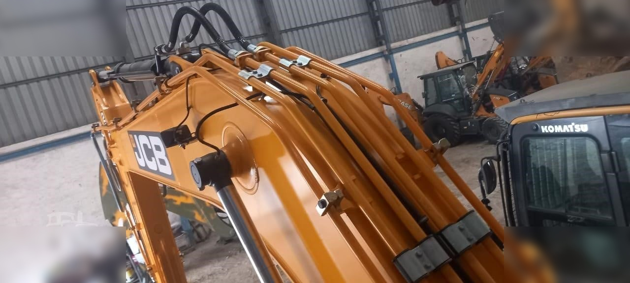 Bager guseničar novi JCB JS210 LC: slika 10