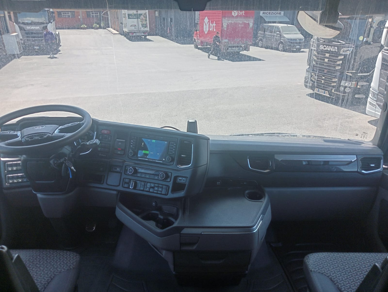 SCANIA S520 A4X2NB - Tegljač: slika 5 SCANIA S520 A4X2NB - Tegljač: slika 5