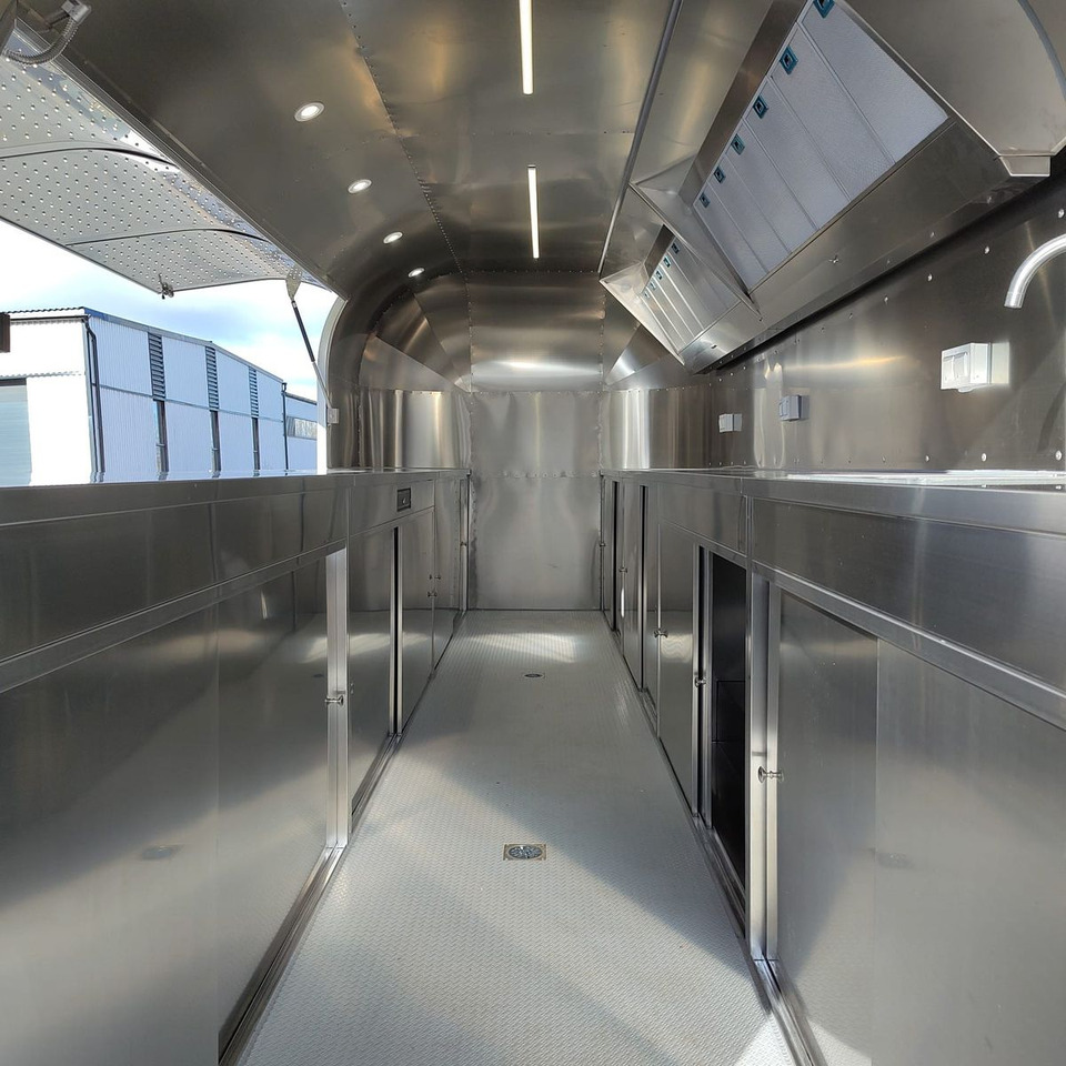 Esselmann Delistar Foodtruck 6000 ähn. Airstream - Prikolica za hrane: slika 2 Esselmann Delistar Foodtruck 6000 ähn. Airstream - Prikolica za hrane: slika 2