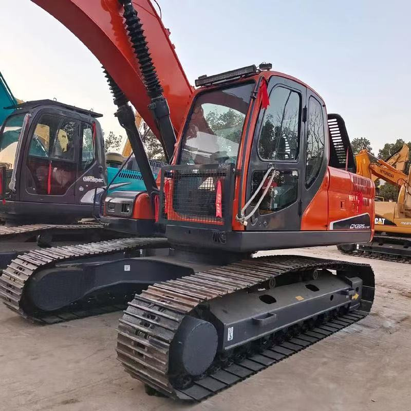 Bager guseničar Doosan DX225: slika 6 Bager guseničar Doosan DX225: slika 6