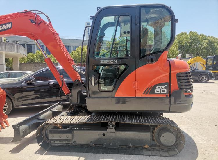 Doosan DX60 - Mini bager: slika 3 Doosan DX60 - Mini bager: slika 3