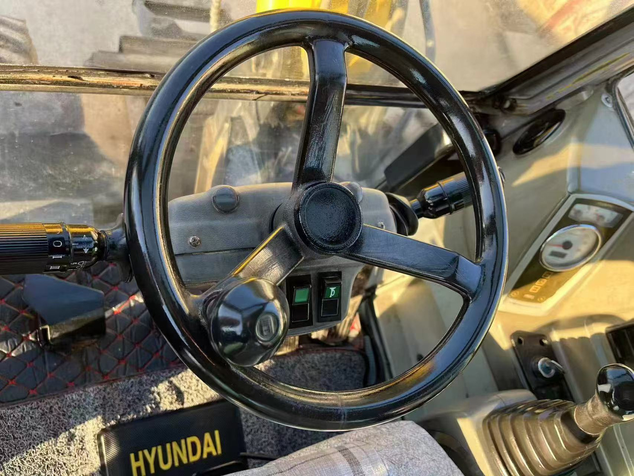 Hyundai 60w-7 - Bager točkaš: slika 4 Hyundai 60w-7 - Bager točkaš: slika 4