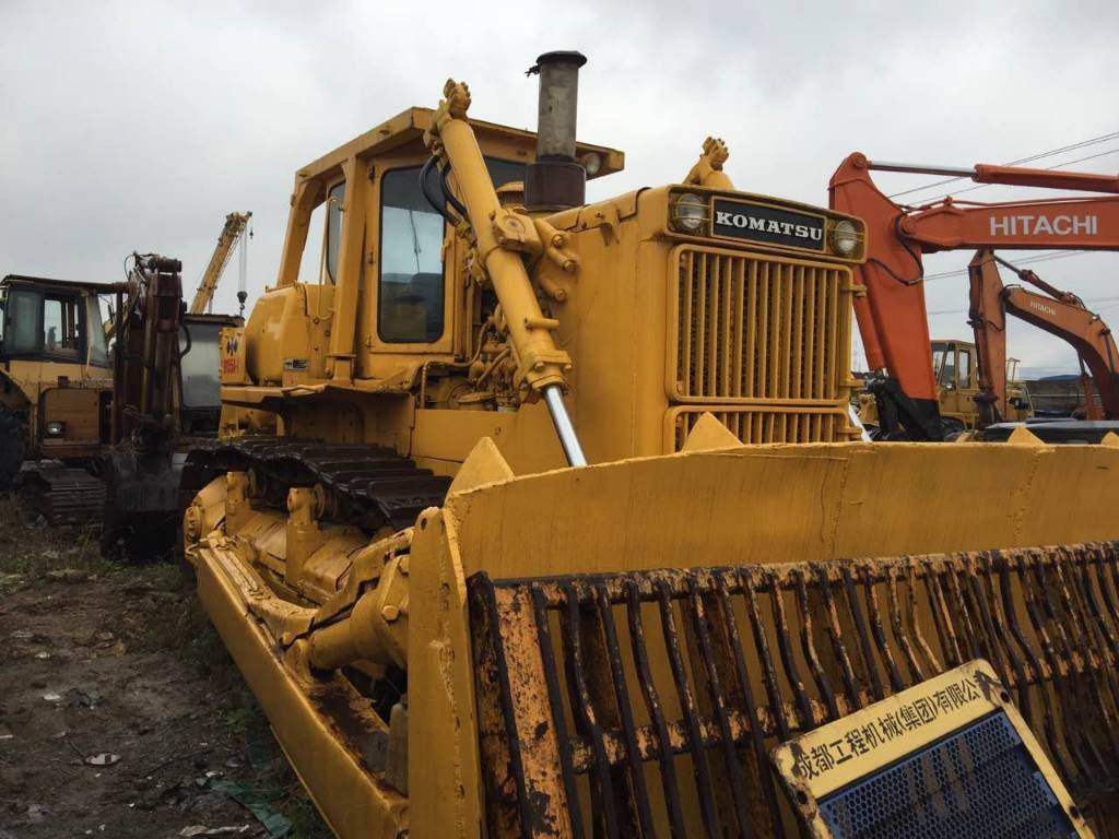 Komatsu D 155 A-1 - Buldožer: slika 1 Komatsu D 155 A-1 - Buldožer: slika 1