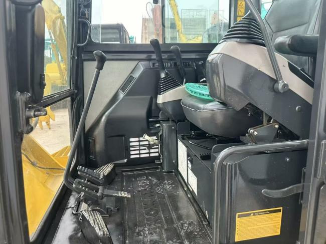 Komatsu PC56 - Mini bager: slika 2 Komatsu PC56 - Mini bager: slika 2
