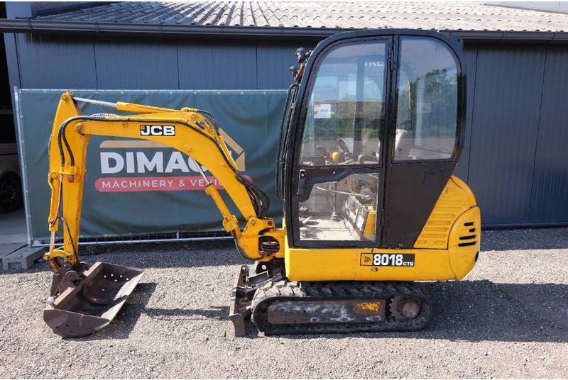 JCB 8018 CTS hydro quick hitch cw05 - Mini bager: slika 1 JCB 8018 CTS hydro quick hitch cw05 - Mini bager: slika 1