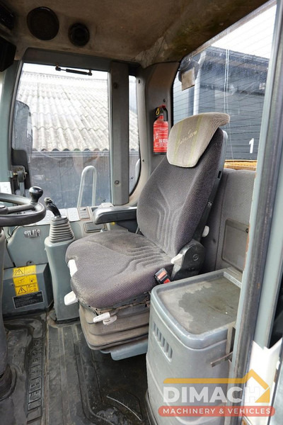 Liebherr L556 Like new!! Airco, quick coupler, skeleton bucket with teeths - Utovarivač: slika 5 Liebherr L556 Like new!! Airco, quick coupler, skeleton bucket with teeths - Utovarivač: slika 5