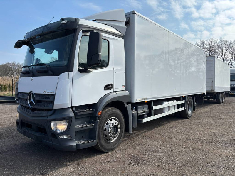 Mercedes-Benz Antos 1833 Euro6 4x2 + anhanger koffer - Kamion sa zatvorenim sandukom: slika 3 Mercedes-Benz Antos 1833 Euro6 4x2 + anhanger koffer - Kamion sa zatvorenim sandukom: slika 3