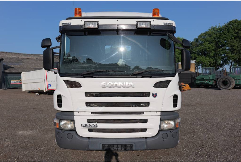Scania P 230 Euro 5 6x2*4 TOP!! Retarder right hand steer - Kamion sa golom šasijom i zatvorenom kabinom: slika 3 Scania P 230 Euro 5 6x2*4 TOP!! Retarder right hand steer - Kamion sa golom šasijom i zatvorenom kabinom: slika 3
