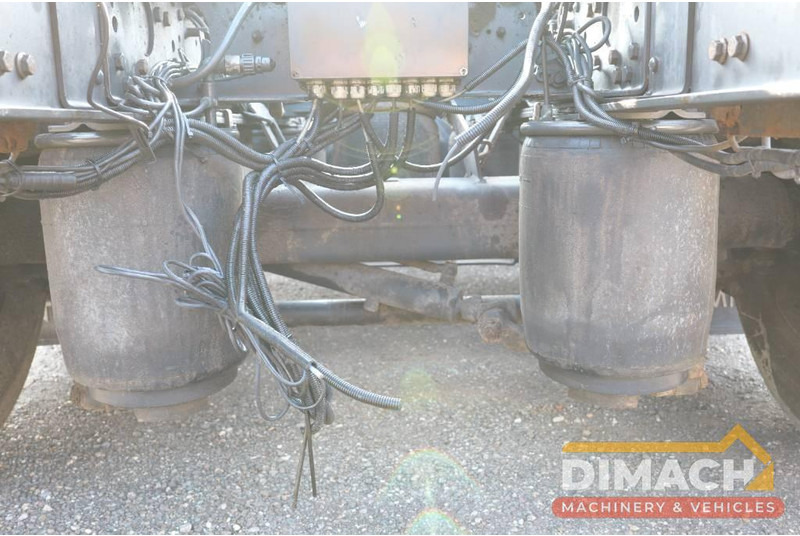 Kamion sa golom šasijom i zatvorenom kabinom Scania P230 P 230 Euro 5 6x2*4 TOP!! Retarder right hand steer: slika 15