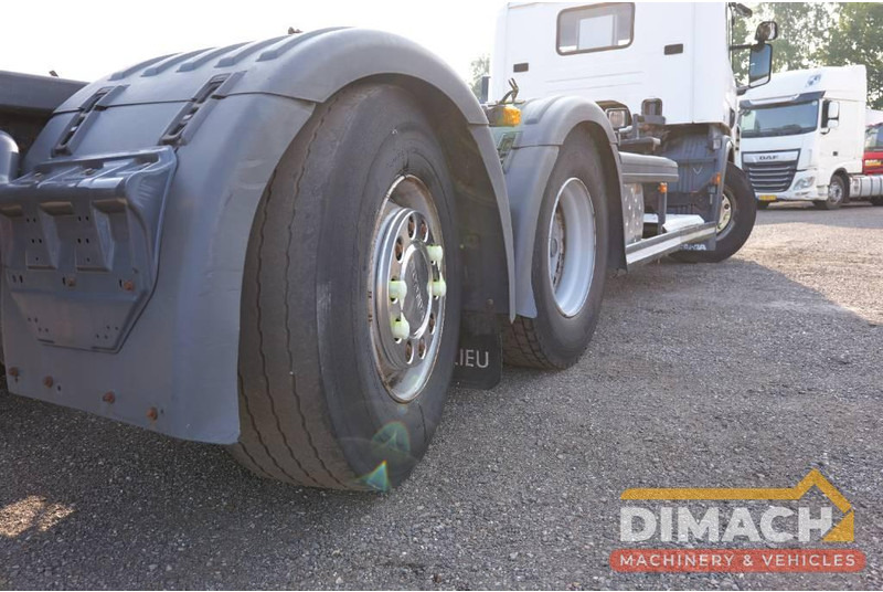 Kamion sa golom šasijom i zatvorenom kabinom Scania P230 P 230 Euro 5 6x2*4 TOP!! Retarder right hand steer: slika 10