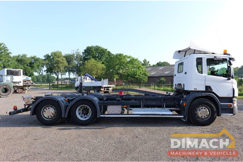 Kamion sa golom šasijom i zatvorenom kabinom Scania P230 P 230 Euro 5 6x2*4 TOP!! Retarder right hand steer: slika 11