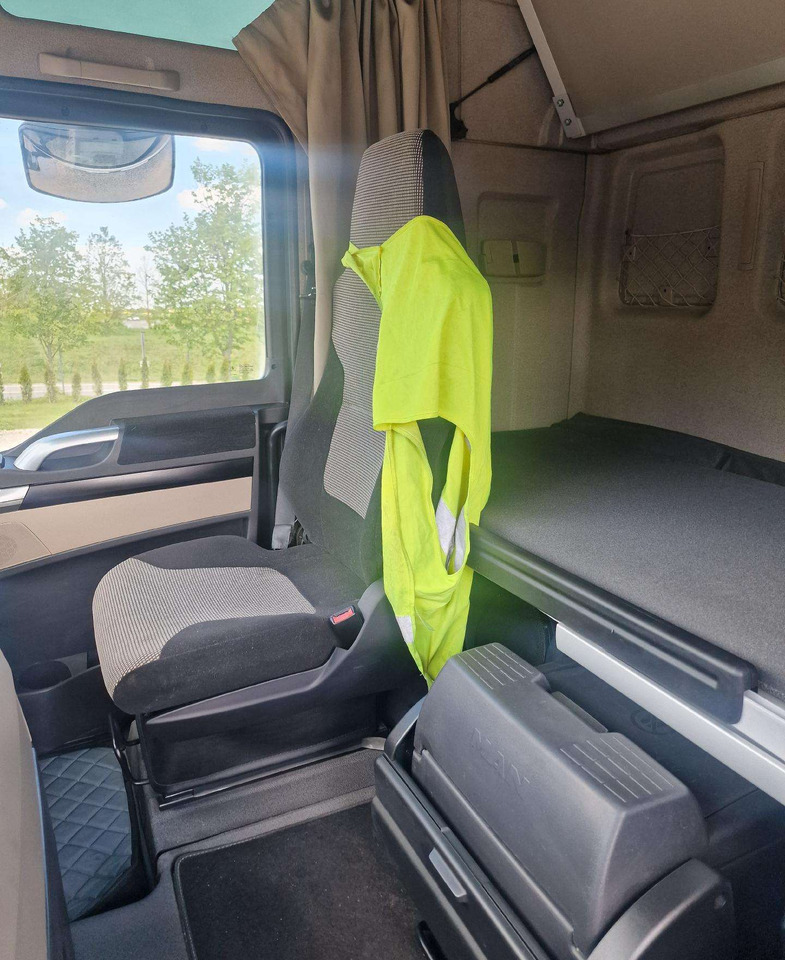Kamion za prevoz automobila MAN TGX 26.460: slika 12