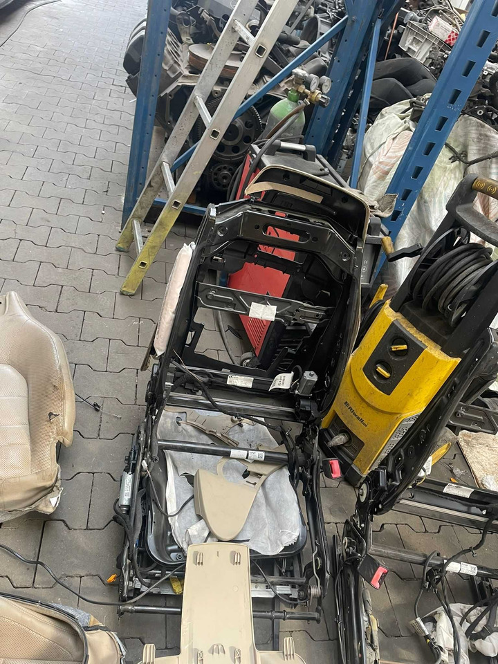 Fotele do Mercedes W 207 kabrio - Sedište za Automobil: slika 3 Fotele do Mercedes W 207 kabrio - Sedište za Automobil: slika 3