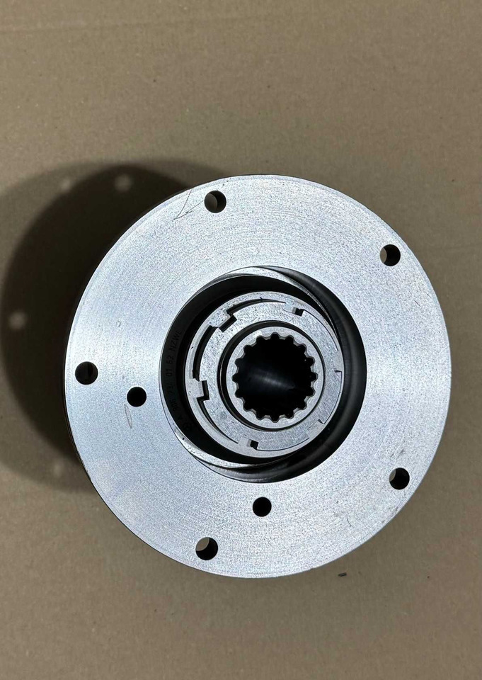 Mercedes MTU PRZYSTAWKA odbioru mocy PTO pompy hydrauliki Setra Class - Hidraulična pumpa: slika 4 Mercedes MTU PRZYSTAWKA odbioru mocy PTO pompy hydrauliki Setra Class - Hidraulična pumpa: slika 4