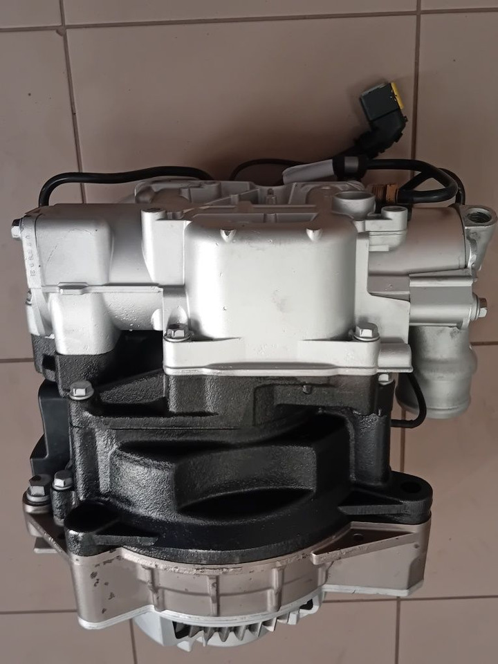 Retarder Voight Wodny SVR Setra Mercedes OM470,471,472,473 - Rezervni deo za Kamion: slika 5 Retarder Voight Wodny SVR Setra Mercedes OM470,471,472,473 - Rezervni deo za Kamion: slika 5