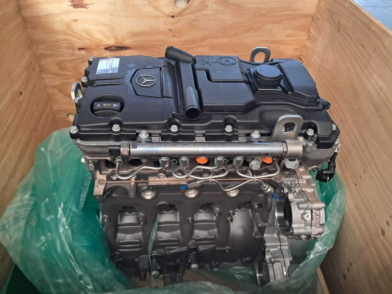 Silnik Nowy do Mercedes om 934.971 MTU ROPA Bell Deutz. - Motor: slika 1 Silnik Nowy do Mercedes om 934.971 MTU ROPA Bell Deutz. - Motor: slika 1