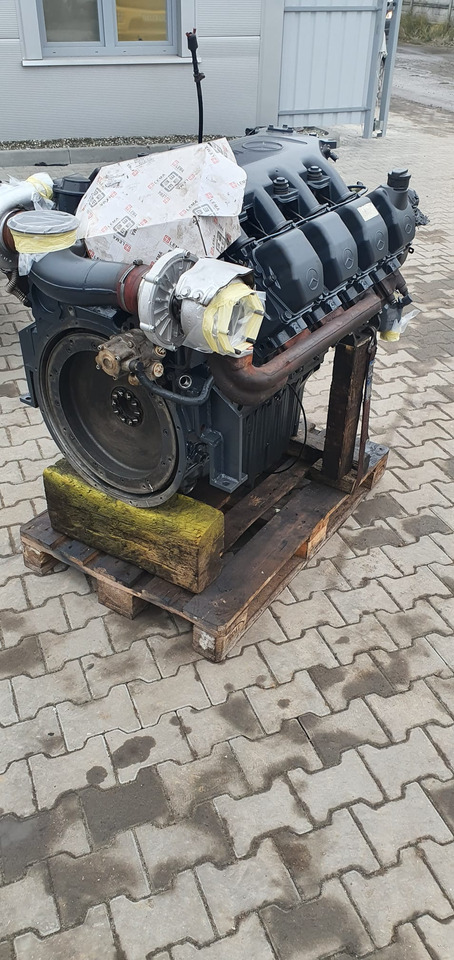 Mercedes om502 mp3 euro5 V8 mercedes jaguar class mtu - Motor za Poljoprivredna mašina: slika 3 Mercedes om502 mp3 euro5 V8 mercedes jaguar class mtu - Motor za Poljoprivredna mašina: slika 3